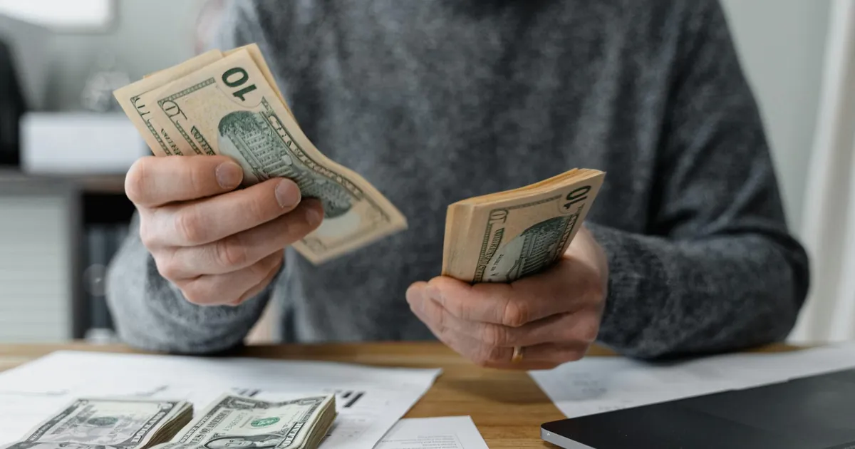 Stacked income scenarios for Canadian IPTV resellers in 2026, side hustle, small business, full-time operator, and established operation, with real net take-home figures